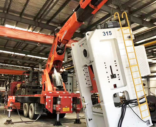 鸡泽县提升工作效率，选择优质折臂吊租赁服务