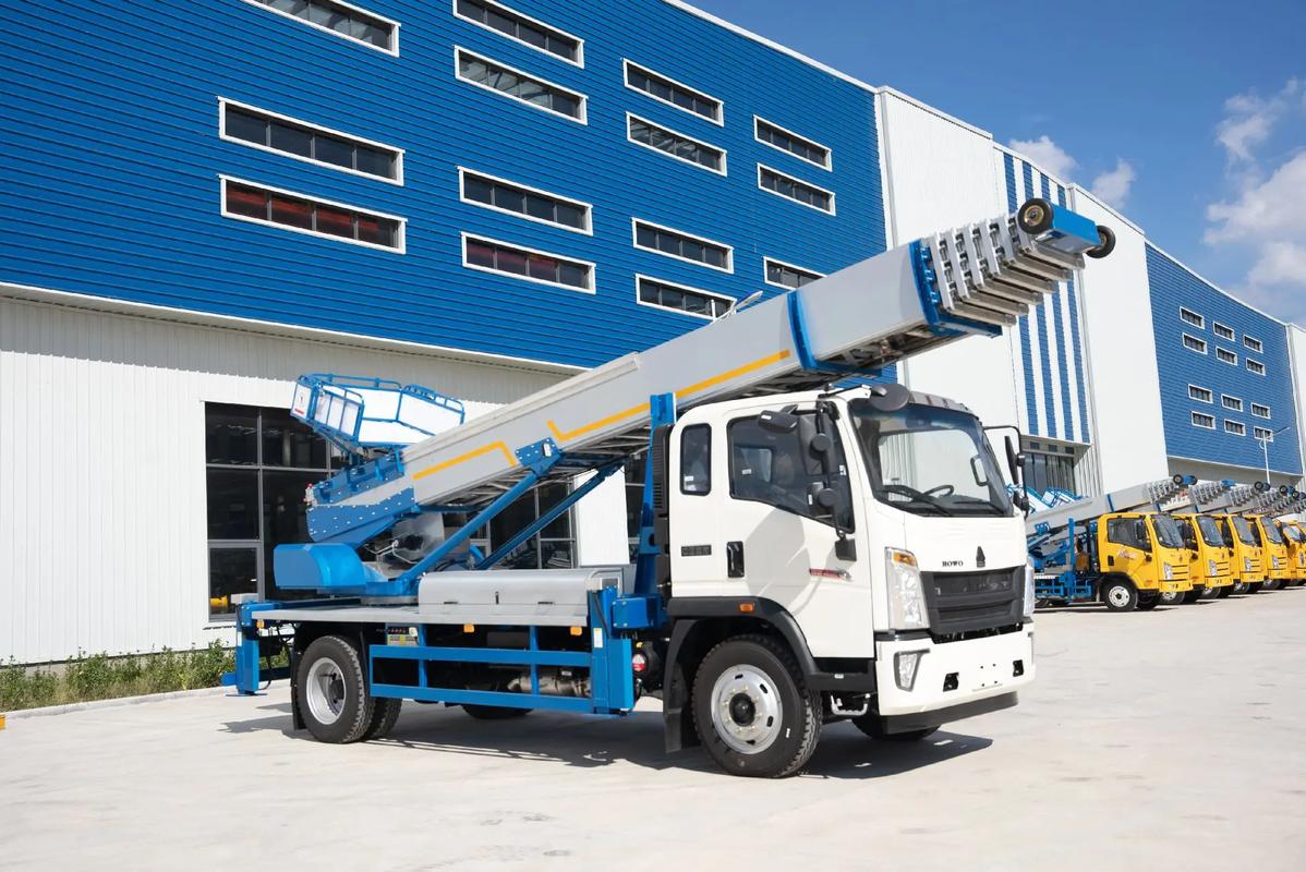 鸡泽县出租云梯车高空作业车 建筑垃圾搬运